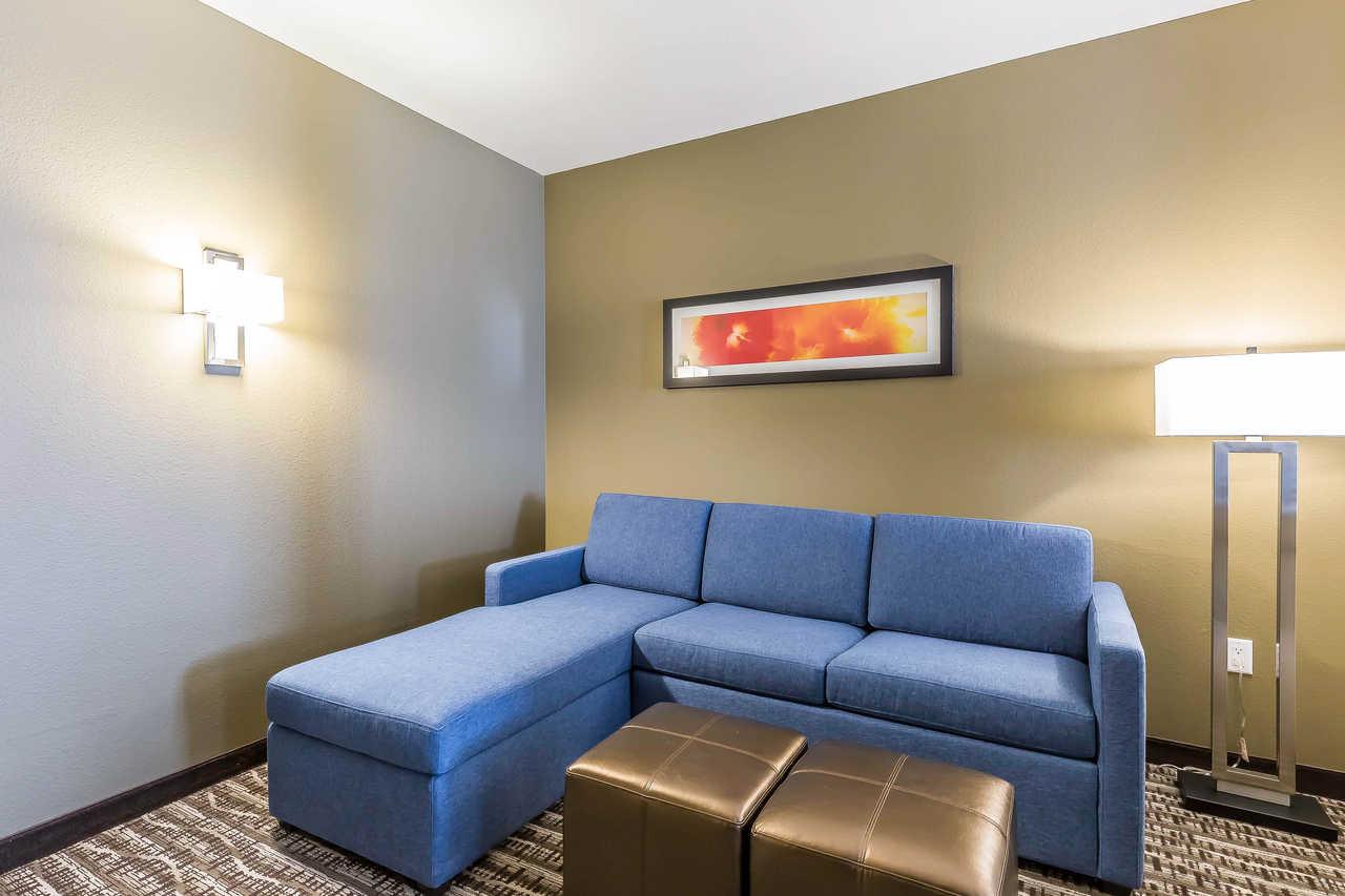 Comfort Near Sam Houston Race Park Hotel 3*