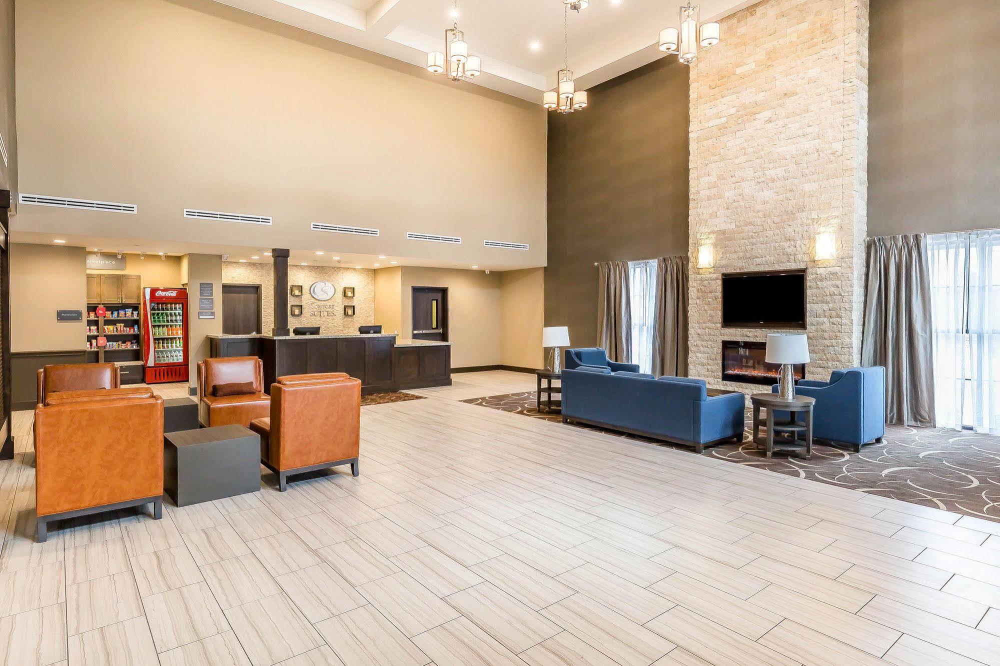 Comfort Near Sam Houston Race Park 3*