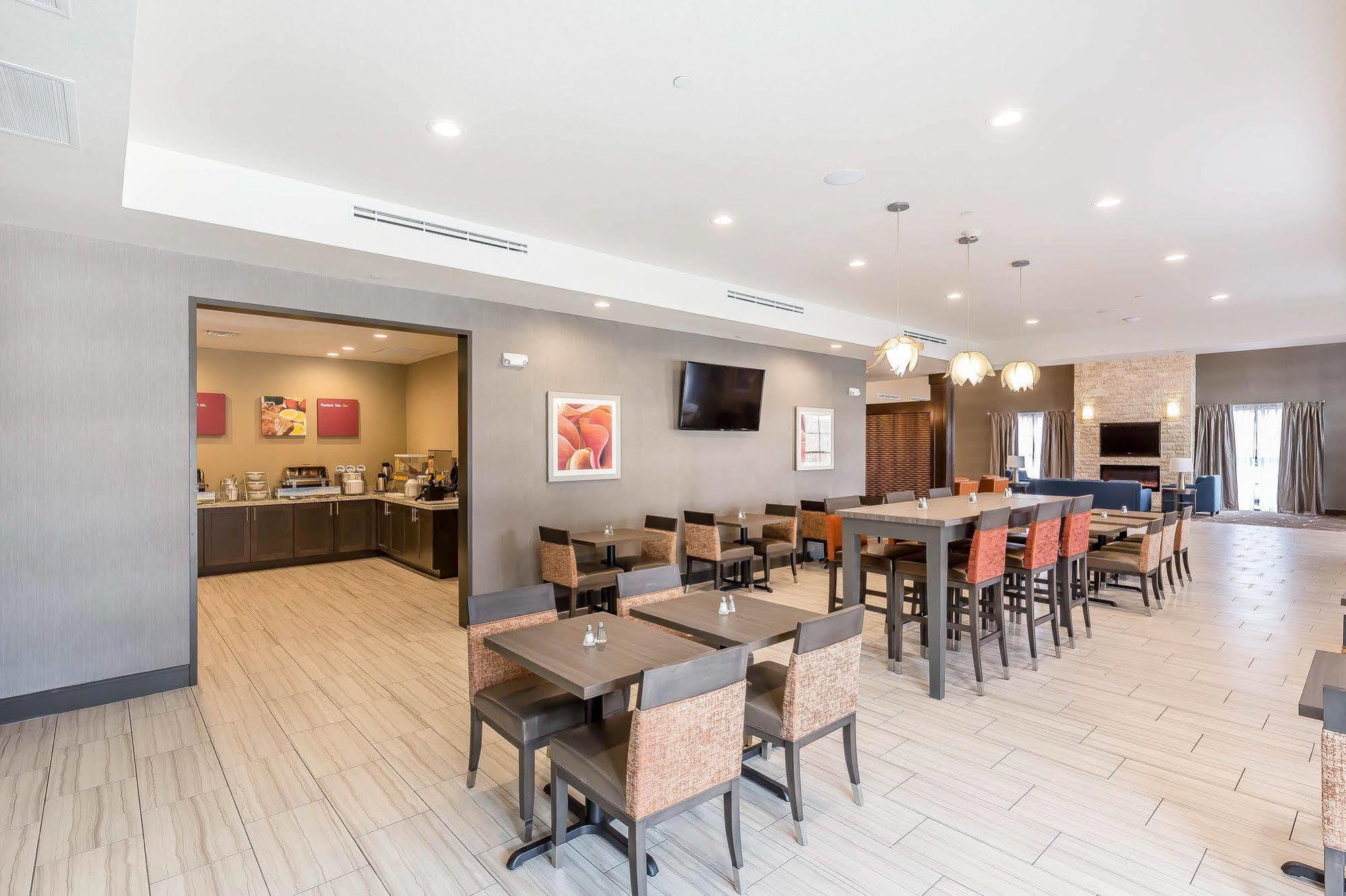 Comfort Near Sam Houston Race Park Hotel