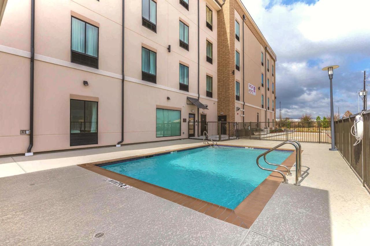 Comfort Near Sam Houston Race Park Hotel Jersey Village